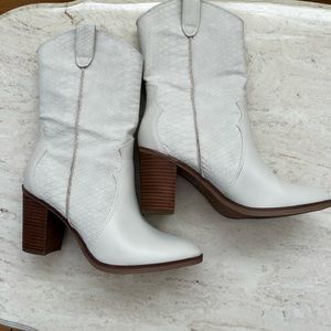 Ivory cowboy boots